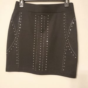 Black Skirt, above kneww